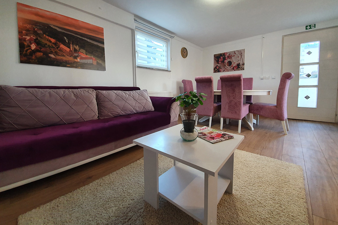 Dnevni boravak - Apartman 'Rosé' ***