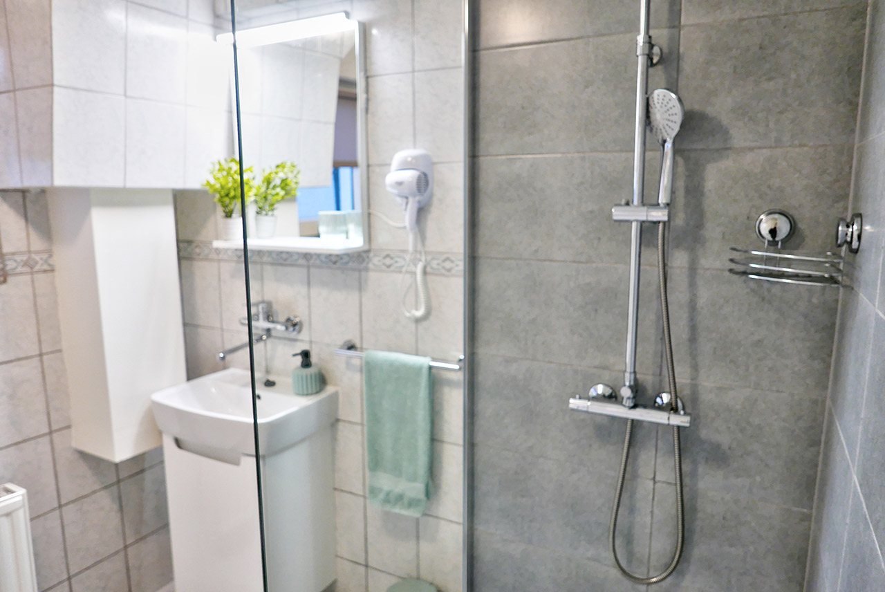 Kupatilo - Apartman 'Rosé' ***